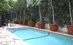 Wilshire Lencrest