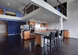 1133 N Clark