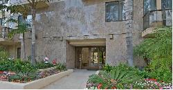 121 S Canon Dr