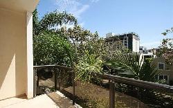 121 S Canon Dr