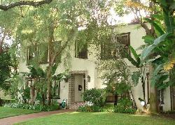 340 N Oakhurst