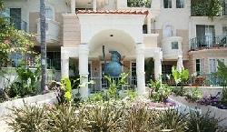 960 N Doheny
