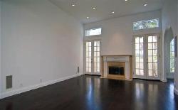 960 N Doheny