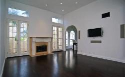 960 N Doheny