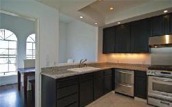 960 N Doheny