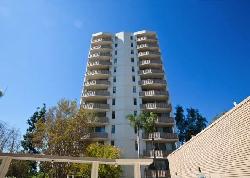 Los Feliz Towers