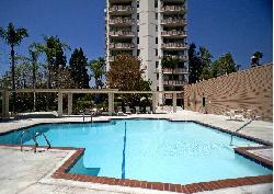 Los Feliz Towers