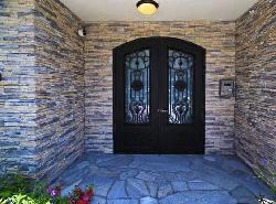 4550 Coldwater Canyon