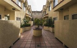 11306 Moorpark