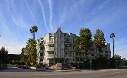 Oaks at Sepulveda