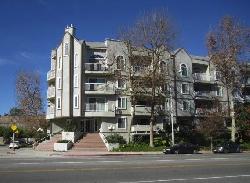 Oaks at Sepulveda