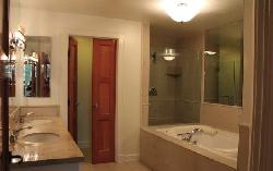 Oakhurst, The