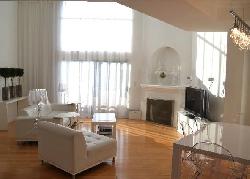 1351 N Curson
