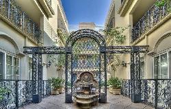 Maison Doheny