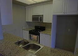 1310 N Detroit