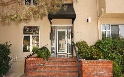 370 S Elm