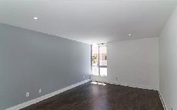 725 S Barrington