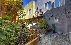 900 West Knoll