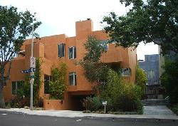 900 West Knoll