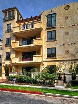 Courtyard on Camden, The