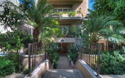 Le Grande Etage