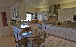 Holmby Hill Townhomes