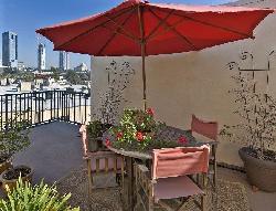 Holmby Hill Townhomes