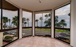 1033 Ocean