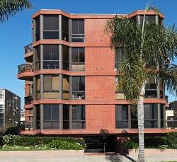 1033 Ocean