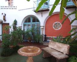 Patio Del Moro