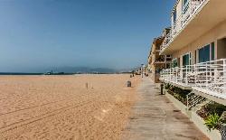 4403 Ocean Front Walk