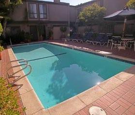 Larrabee Townhomes