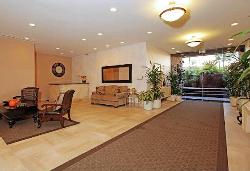268 S Lasky Dr