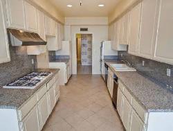 125 N Gale