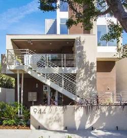 Stanview Court
