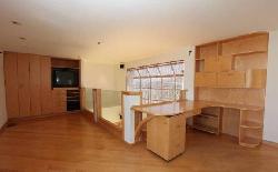 656 West Knoll