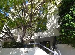 656 West Knoll