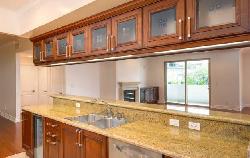 1551 Manning