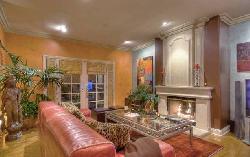 128 S Elm