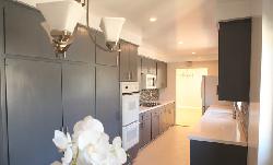 344 N Palm