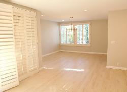 344 N Palm