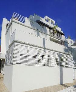 959 N Doheny