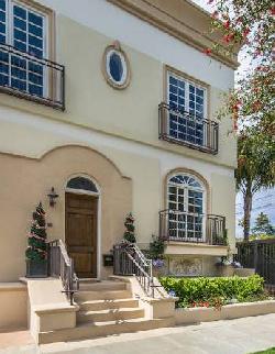 Crescent Townhomes