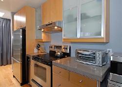 West Knoll Condominiums