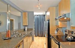 West Knoll Condominiums