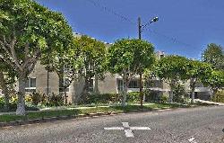 West Knoll Condominiums