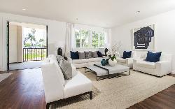 4661 Wilshire