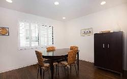 1226 N Kings
