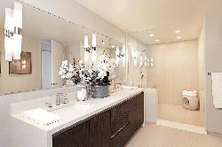 Cosmopolitan Brentwood, The