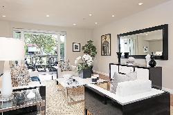 Cosmopolitan Brentwood, The